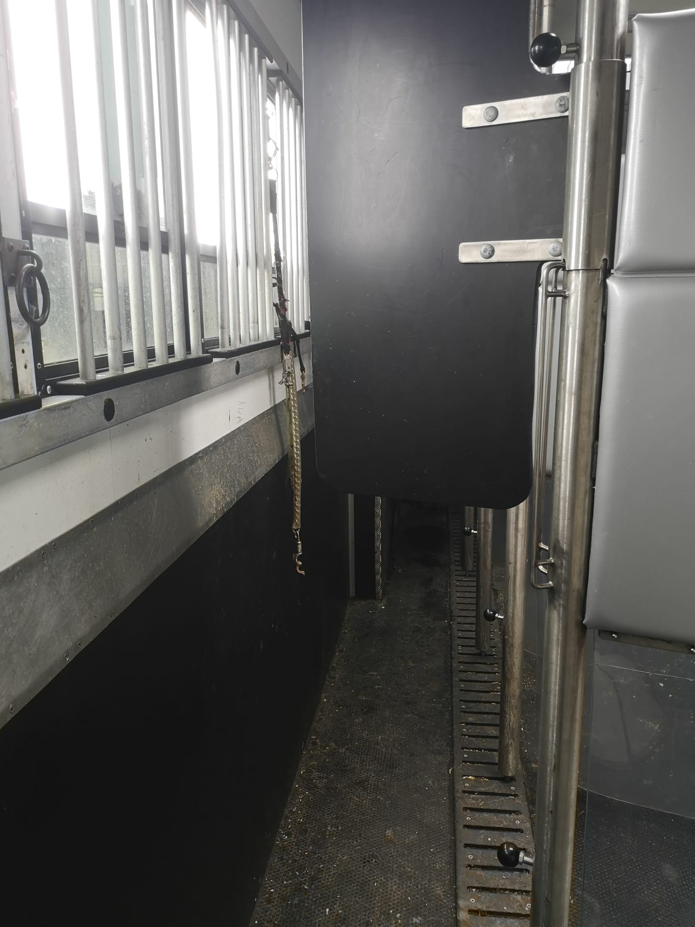 7 Stall Work Truck